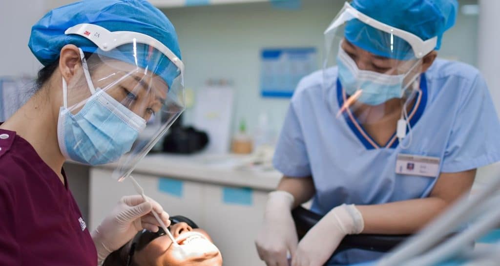 شرایط پذیرش دندانپزشکی در چین