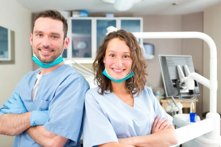 تحصیل رشته دندانپزشکی در آلمان (2024)