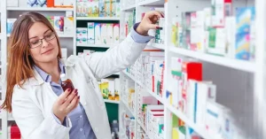 شرایط مهاجرت داروسازان به کانادا + هزینه های تحصیل و درآمد