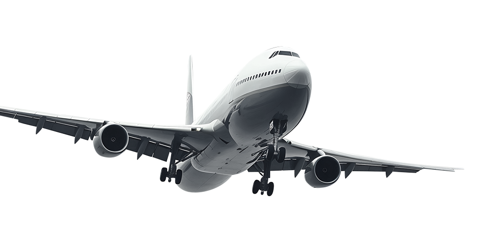 هواپیمای در حال پرواز در آسمان، با بال‌های باز و ابرهای سفید در پس‌زمینه.